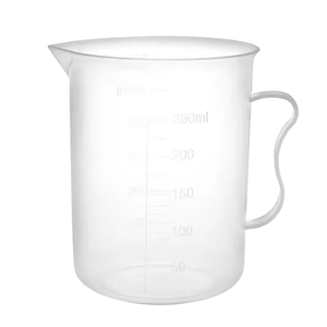 บีกเกอร์พลาสติกใส 250 มล. พร้อมพวยกาสำหรับใช้ในห้องปฏิบัติการ - Product Image 1