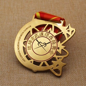 Regali Souvenir medaglia di Karate tagliata con <span class=keywords><strong>smalto</strong></span> morbido oro <span class=keywords><strong>lucido</strong></span> con stelle personalizzate - Product Image 6