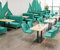 Ensemble de canapés et tables de restaurant de la série moderne, nouveau design, café en plein air, cuisine, club, café, bois massif, tissu PU carré