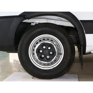 Furgoneta <span class=keywords><strong>Iveco</strong></span> <span class=keywords><strong>Daily</strong></span> 2.3T 2020 con Emisión Nacional VI de China, Manual, Distancia Entre Ejes Corta, Techo Alto, para Transporte Ecológico - Product Image 4