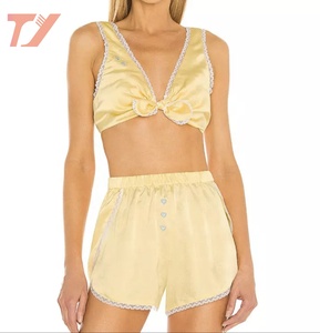 ชุดนอนกางเกงขาสั้นสำหรับ<span class=keywords><strong>ผ</strong></span>ู้หญิงชุดนอนคัสตาร์ดตัดเย็บด้วยผ้าลูกไม้100% ดีไซน์แฟชั่น - Product Image 1