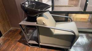 Fauteuil de lavage de luxe avec cuvette en céramique pour salon de coiffure et équipement de beauté - Product Image 5