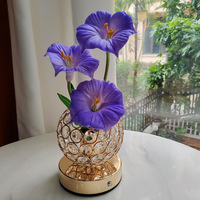 Lampe de table LED sans fil Crystal Flower L pour mariage, fête, événement et décoration de centre de table, chambre, salon, cadeau lumineux