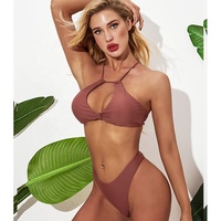 Ensemble bikini deux pièces pour femme, style halter avec découpe, coupe haute, rose poudré, élégant, doublé, tendance, vente en gros, OEM personnalisé