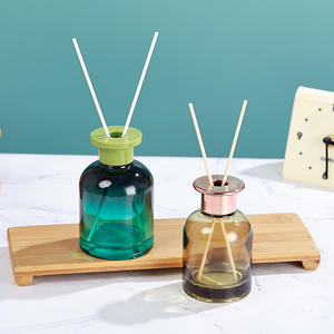 Botella Difusora de Aceite de Vidrio Rosa y Verde de Calidad Premium Personalizada de 100ml, 120ml, 150ml, 200ml con Tapa de Rosca de Aluminio - Product Image 4