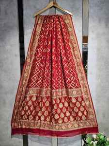 Premium Soft Pure Georgette Dupatta 2,50 metros de longitud brillo elegante con detalles intrincados para ropa india y pakistaní - Product Image 2