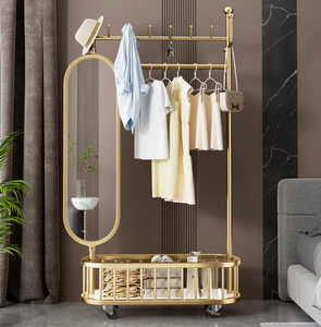 Porte-manteau sur pied en fer moderne épaissi avec miroir de toilette rotatif mobile pour chambre à coucher - Product Image 2