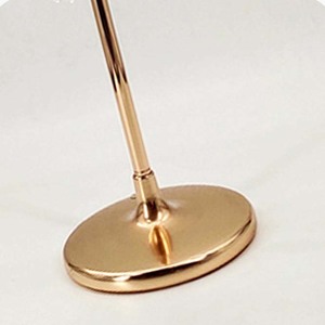 Support à fleurs de mariage en métal doré de luxe, centre de table en forme de lustre à 3 niveaux avec pendentifs en cristal acrylique pour la décoration d'événements et de fêtes - Product Image 4