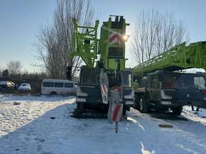 Grue sur camion Zoomlion 100 tonnes d'occasion, système hydraulique complet, pour l'exportation - Product Image 3