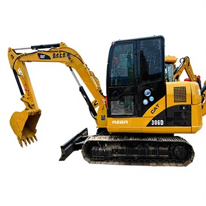 Excavadora Hidráulica Usada 320BL en Buenas Condiciones para Construcción, Agricultura y Excavación, Componentes Principales: Motor, Bomba - Product Image 2