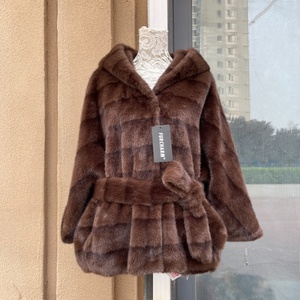 Giacca Invernale Calda <span class=keywords><strong>in</strong></span> Ecopelliccia Personalizzata, Lunga <span class=keywords><strong>con</strong></span> Cappuccio e Strisce Rosa, Cappotti <span class=keywords><strong>in</strong></span> Finta <span class=keywords><strong>Pelliccia</strong></span> per Donna - Product Image 4
