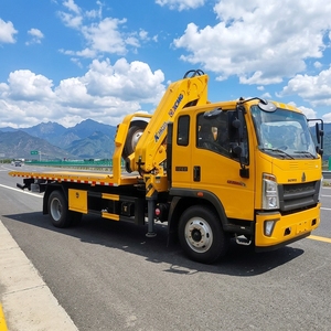 Camion de remorquage Sinotruk HOWO 5 tonnes avec grue pour le sauvetage routier et le dépannage - Product Image 2