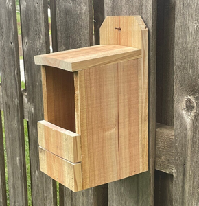 Caja de nido de pájaros de cedro ecológica OEM ODM, casa de pájaros de madera duradera - Product Image 4