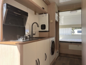 Caravane de luxe à double essieu de 7,8 m, <span class=keywords><strong>780</strong></span>, grand espace, remorque de voyage avec système AL-KO AKS, camping-car - Product Image 6