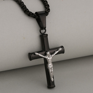 Colar com Pingente de Cruz Crucifixo Jesus em Aço Inoxidável Banhado a Ouro 18K PVD Joia Religiosa Cristã Presente para Homens e Mulheres - Product Image 5