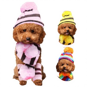 Ensemble trois pièces pour animaux de compagnie : Costume mignon pour chat et chiot, idéal pour toutes les fêtes, avec écharpe, couvre-pattes et chapeau en acrylique - Product Image 4