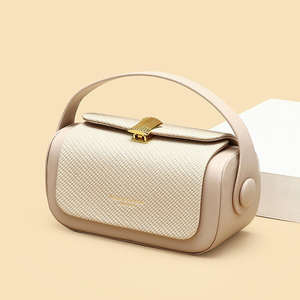 Nouveau sac à bandoulière pour femmes en gros, petit sac carré à bandoulière, sac à main pour femmes - Product Image 1