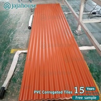 Tuiles de toiture en PVC ondulé modernes, imperméables, anticorrosion, avec résine synthétique pour la toiture des hôtels et des entrepôts
