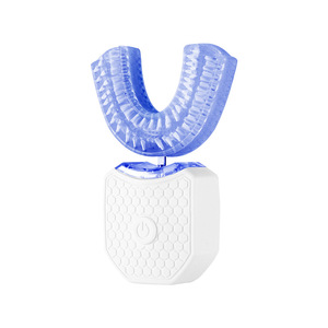 Kit <span class=keywords><strong>de</strong></span> <span class=keywords><strong>Cepillo</strong></span> <span class=keywords><strong>de</strong></span> <span class=keywords><strong>Dientes</strong></span> Eléctrico <span class=keywords><strong>de</strong></span> Silicona para Adultos, Automático <span class=keywords><strong>Ultrasónico</strong></span> 360° con Luz Blanqueadora, Inalámbrico, Sónico y en Forma <span class=keywords><strong>de</strong></span> U - Product Image 4