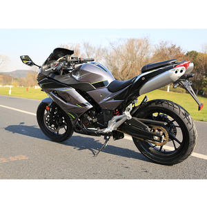 Motocicleta de Carreras de 400 cc, Motocicleta Pesada, Vehículos de Competición, Vehículos Deportivos - Product Image 1