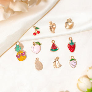 Liontin Seri Buah Manis WEGOODZF dengan Penjepit Lobster, Lapisan Emas, Paduan Seng, untuk DIY Kalung, Anting, Gantungan Sepatu, Dekorasi - Product Image 6