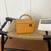 Sac bandoulière en cuir PU 2026 avec chaîne, petit sac à main léger pour femme avec fermeture éclair