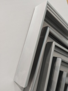 Khung ảnh tròn bằng nhôm kim loại mạ vàng đen, dùng làm gương trang trí tường phòng tắm, phòng ăn, phòng ngủ - Product Image 4