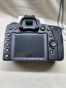 Appareil photo numérique professionnel d'occasion plein format 25MP 4K 30fps avec connectivité sans fil intégrée D780 - Product Image 1