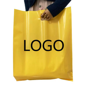 Sacs de courses réutilisables en PE personnalisés avec estampage à chaud, recyclables, à soufflet inférieur, pour vêtements, chaussures, chaussettes, fourrures et articles essentiels - Product Image 4