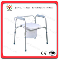 Chaise de toilette de chevet pliante en aluminium et en plastique Hygiène pour personnes âgées avec bassin de lit Chaise d'aisance pour patients âgés