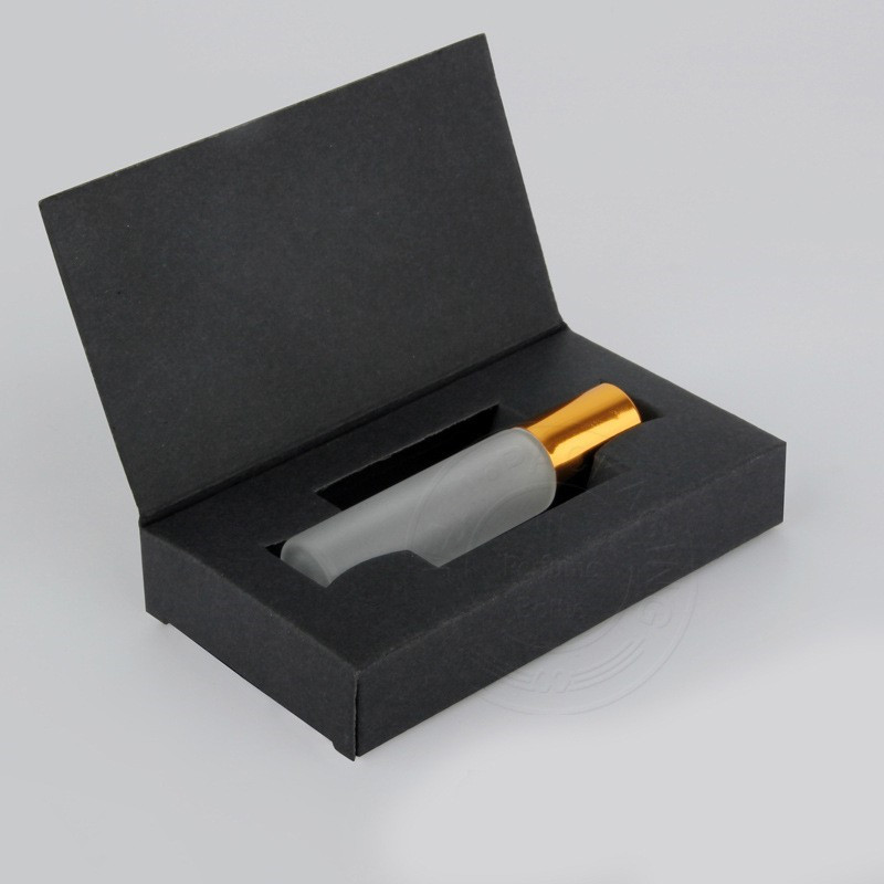 scatola nera + coperchio dorato