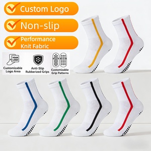 ถุงเท้าซิลิโคนกันลื่นคุณภาพหรูสำหรับผู้ชาย ถุงเท้าฟุต<span class=keywords><strong>บอล</strong></span>แบบมีปุ่มกันลื่น ถุงเท้าฟุต<span class=keywords><strong>บอล</strong></span>แบบสั่งทำพิเศษ - Product Image 1