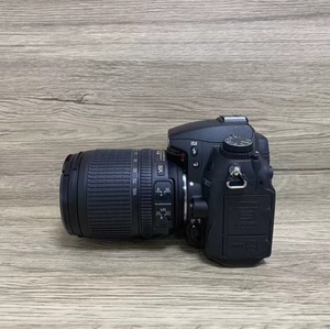 Appareil photo reflex numérique Nikon D7000 d'occasion à bas prix avec objectif 18-105 mm, format APS-C, capteur CMOS 16,2 mégapixels, vente en gros - Product Image 4