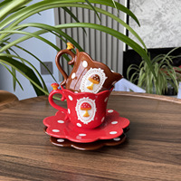 Ensemble de tasses en céramique sous glaçure peintes à la main motif champignon avec soucoupe – Design créatif et mignon pour café, latte art et lait – Cadeau pour la maison