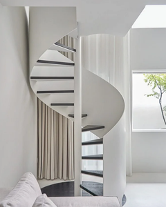 Escalera curvada personalizada Escalera moderna Indor Escalera de Caracol de lujo Fácil de instalar <span class=keywords><strong>Escaleras</strong></span> de seguridad para escape de incendios para habitación pequeña - Product Image 6