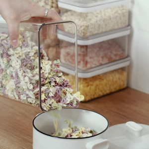 Klare luftdichte Kunststoff-Vorrats behälter mit großer Kapazität und Deckel für die Organisation von Trocken futter - Product Image 5