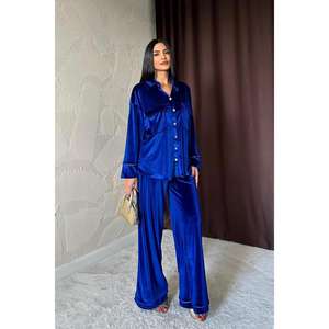 Conjuntos de Trajes para Mujer al por Mayor con Detalles de Terciopelo y Diseño de Maceta - Product Image 4