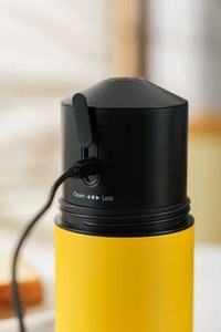 Nouvelle machine à café portable intégrée pour moudre et infuser, en acier inoxydable moderne, modèle MG731T2 MG731T2, très vendue - Product Image 3