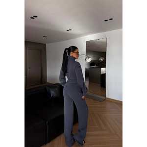 Survêtement d'hiver gris fumé pour garçons avec fermeture éclair, personnalisable, à capuche, pour le sport et la gym, confortable, respirant, coupe-vent, options grandes tailles - Product Image 1