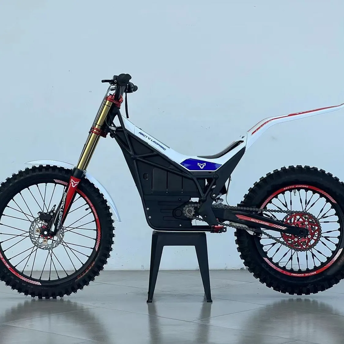 Surron Hot Arctic Leopard E XT 800 OFF-ROAD Cr-Mo Steel Frameélectrique dirt bike électrique VTT Meilleure vente!!