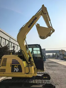 Excavadora de cadenas PC70 de 7 toneladas con cucharón de excavación de 0.37m³ de capacidad, motor pequeño, bomba y caja de cambios en venta - Product Image 4