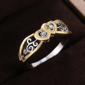 Anello alla Moda con Doppio Cuore, Design Geometrico Minimalista ed Elegante, Gioiello da Donna per Uso Quotidiano - Product Image 1