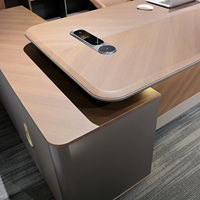 Bureau de direction moderne en bois, design de bureau de luxe en forme de L pour PDG et managers