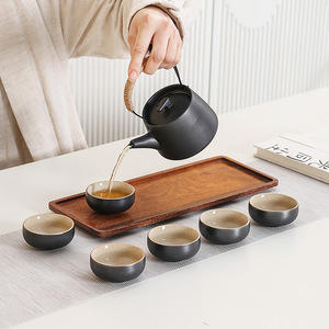 <span class=keywords><strong>Théière</strong></span> <span class=keywords><strong>traditionnelle</strong></span> <span class=keywords><strong>japonaise</strong></span> en céramique et ensemble de tasses de Kung Fu Cadeau de luxe en porcelaine de 250ml pour les vacances pour les voyages ou les hôtels - Product Image 5