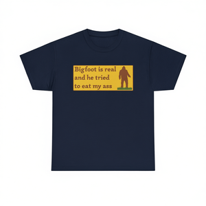 Maglietta Bigfoot, T-shirt Sasquatch, Divertente Meme, Regalo Gag Inadeguato e Imbarazzante - Product Image 2