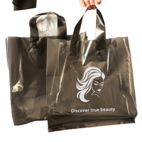Sacs en plastique réutilisables élégants et minimalistes gris fumé transparents avec impression personnalisée et poignées noires, haute capacité de charge