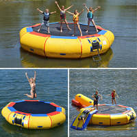 Trampoline flottant gonflable populaire, parc aquatique gonflable familial, trampoline aquatique gonflable pour adultes et enfants