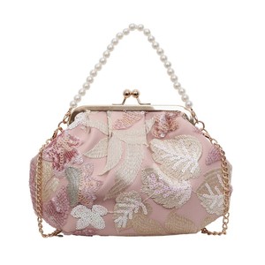 Bolso de Mano Cuadrado con Lentejuelas Florales Bordadas y Perlas, para Fiesta/Noche, con Cierre de Broche, Correa de Cadena, Diseño Cruzado para Mujer - Product Image 6