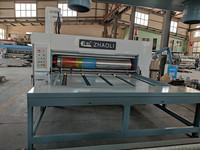 Machine d'impression flexographique semi-automatique à 4 couleurs avec alimentation par chaîne, rainurage et découpe pour carton ondulé