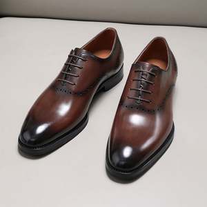 Zapatos Modernos de Oficina y Trabajo con Cordones, Punta en Pico, Hechos a Mano con Cuero Genuino, Cómodos, Transpirables y con Suela Impermeable - Product Image 1